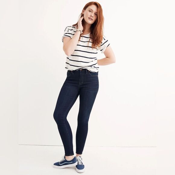 Madewell NWT 9" Mid-Rise Raw Hem Skinny Jeans in Larkspur Size 26 - Picture 1 of 6
